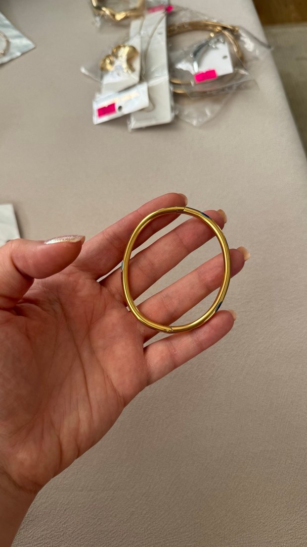 Elastik Altın Renkli Kadın Bileklik - Görsel 2