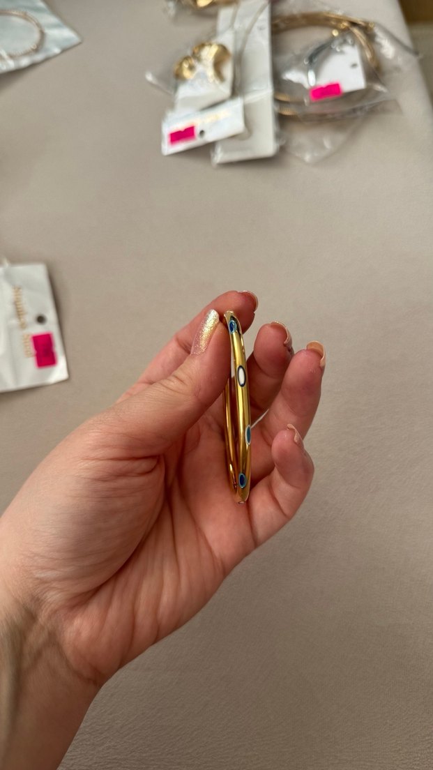 Elastik Altın Renkli Kadın Bileklik - Görsel 3