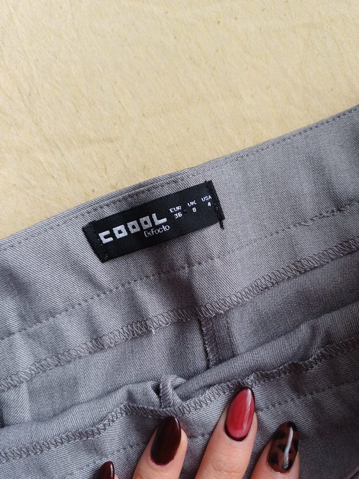 Gri Pilili Mini Etek - Görsel 3