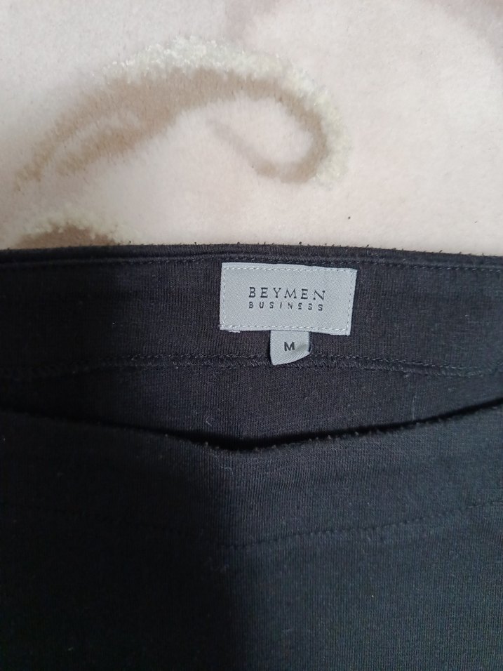 Gri Kemer Detaylı Kadın Kolsuz Bluz - Görsel 3