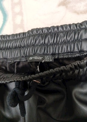 Siyah Deri Kadın Bol Kesim Pantolon - Görsel 3