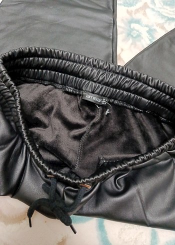 Siyah Deri Kadın Bol Kesim Pantolon - Görsel 5