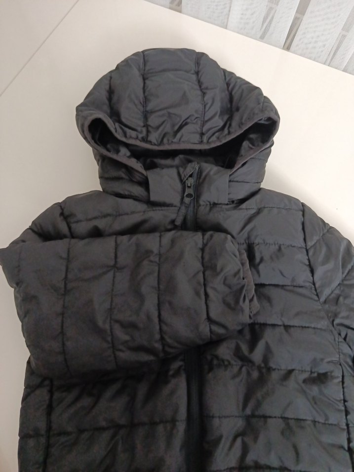 Kapüşonlu Siyah Erkek Çocuk Mont - Görsel 2