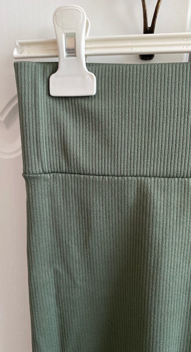 Gri-Yeşil Midi Spor Tayt - Görsel 3