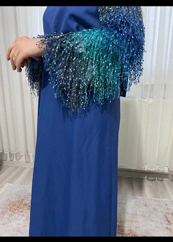 Püsküllü Uzun Kollu Mavi Tesettür Elbise - Görsel 2