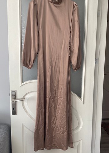 Bej Uzun Tesettür Saten Abiye Elbise - Görsel 6