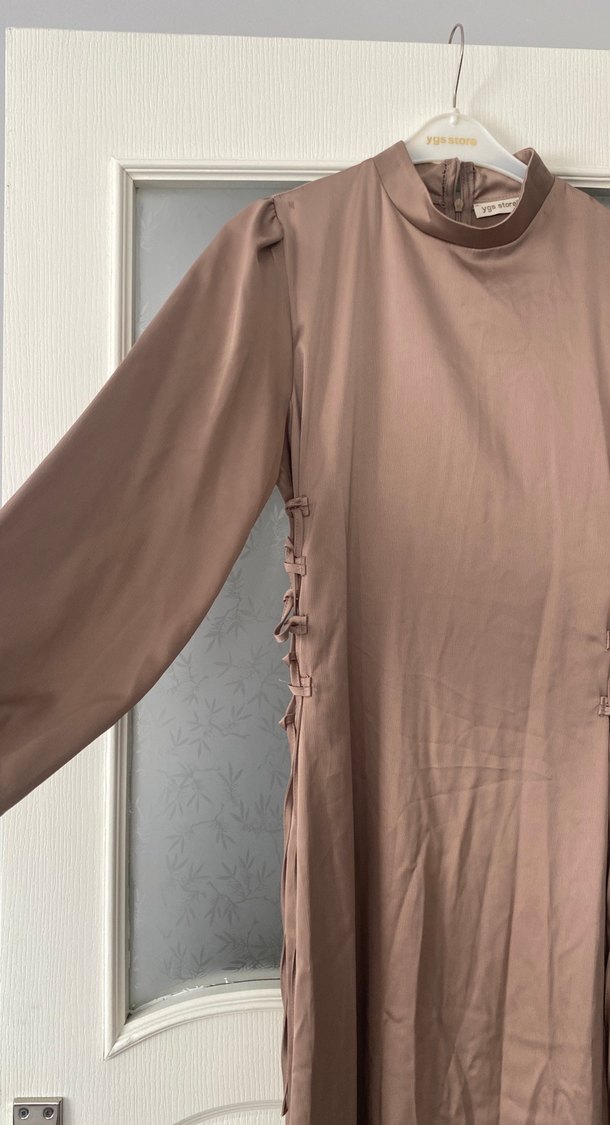 Bej Uzun Tesettür Saten Abiye Elbise - Görsel 5