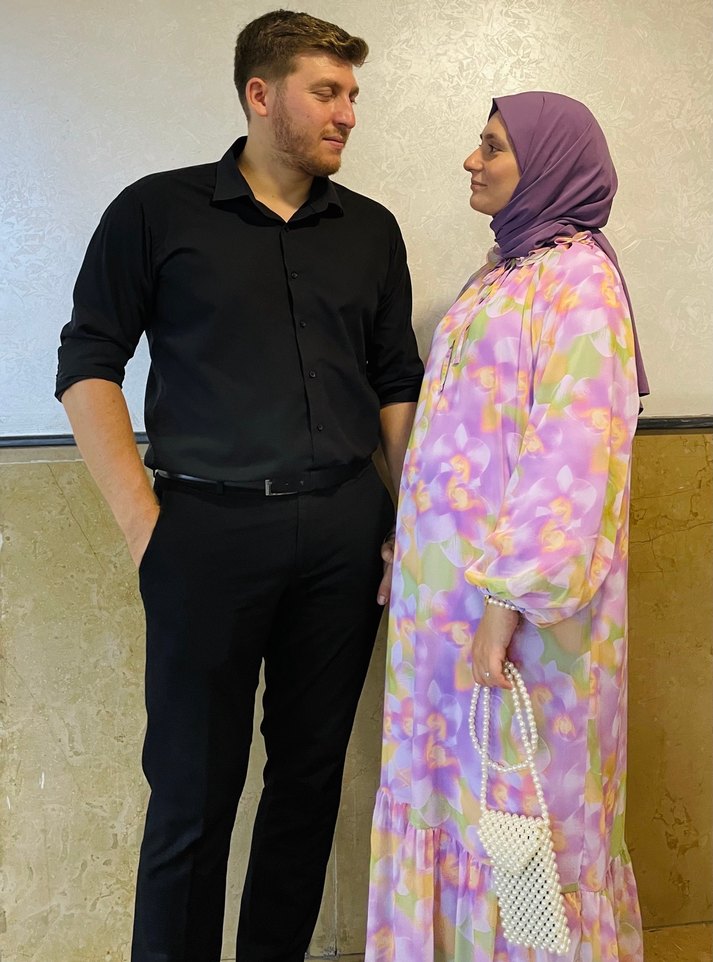 Uzun kollu çiçekli tesettür elbise - Görsel 5