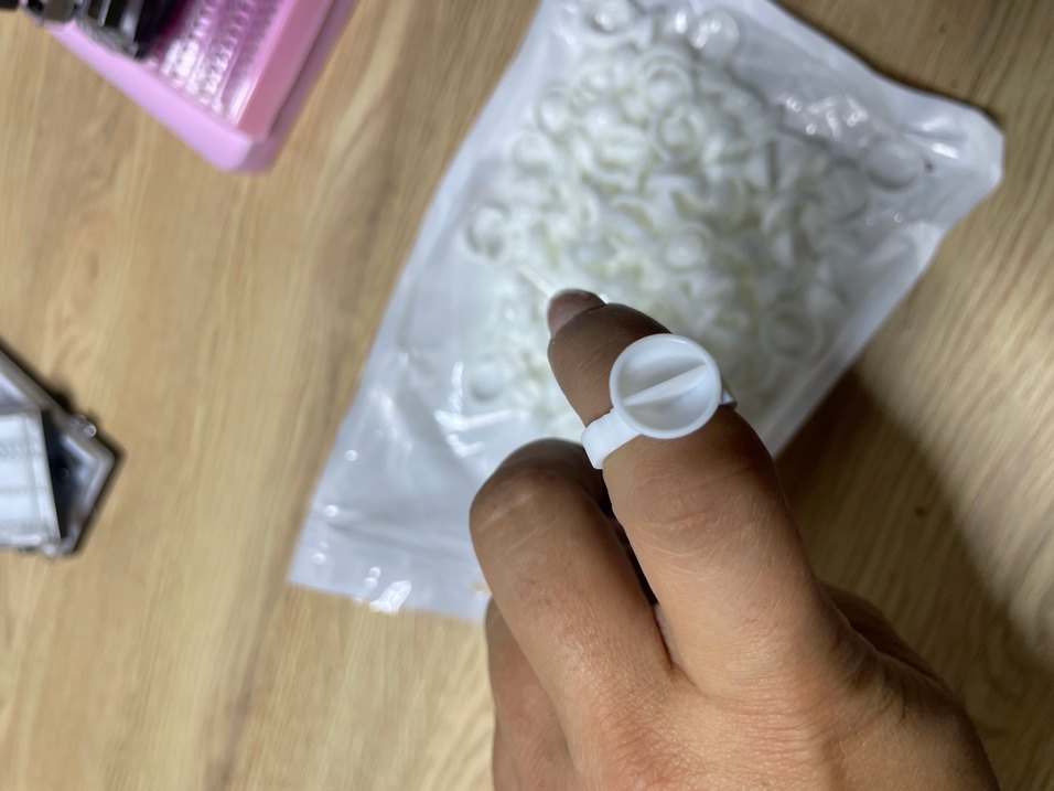 Beyaz Plastik Kirpik yapıltırıcı Yüzükleri - Görsel 3