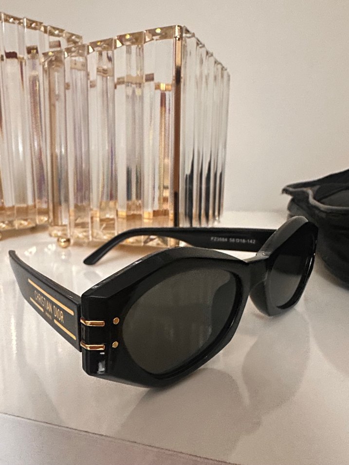 Siyah Kadın Gözlük - Parisian Şıklığı - Görsel 3