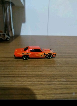Beden Hot Wheels Oyuncak Araba