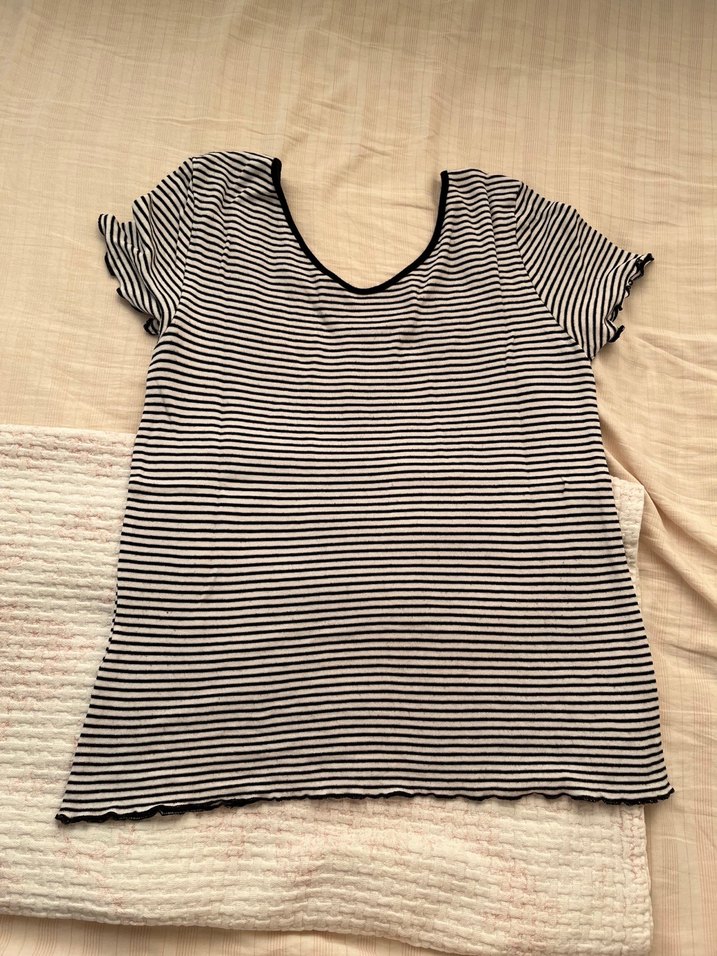 Çizgili tişört - Görsel 4