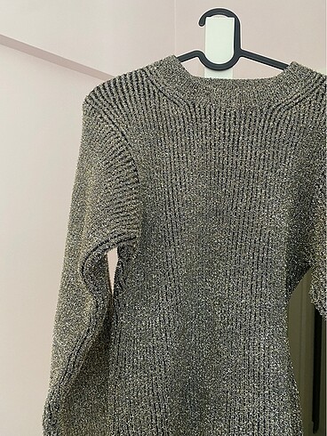 H&M Kazak