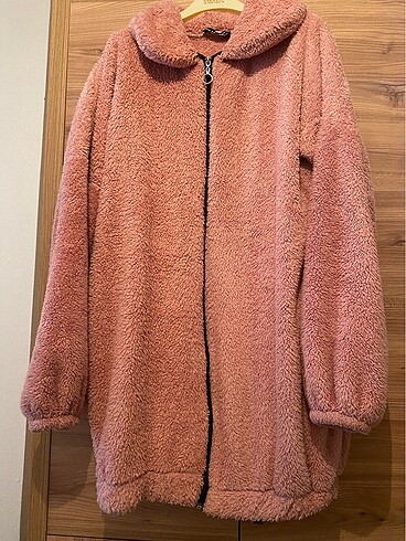 Pudra pembe fermuarlı peluş ceket