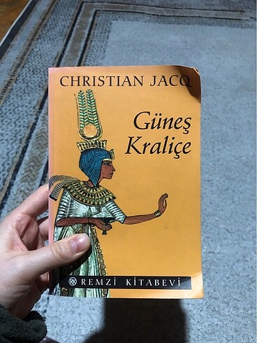 Güneş kraliçe