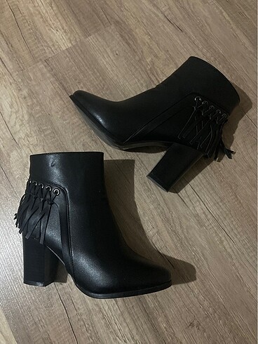 Topuklu bot siyah topuklu bot topuklu ayakkabı siyah bot