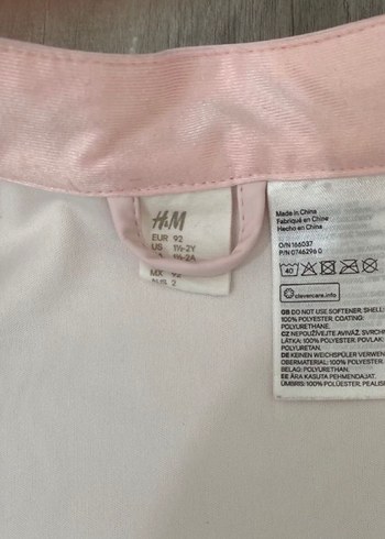 Düğmeli Pembe Kız Çocuk Yağmurluk - Görsel 3