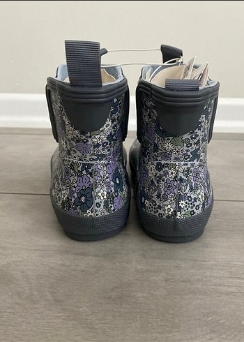 Zara Yağmur Çizmesi - Görsel 4