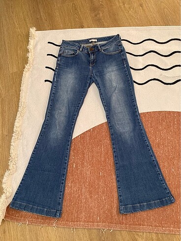 Düşük bel Twist jean