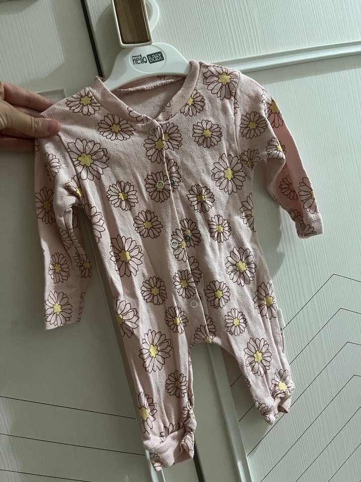 Pembe Çiçek Desenli Bebek Kız Tulum - Görsel 3