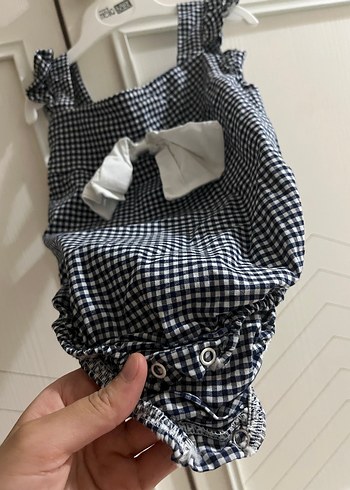 Fiyonklu Kareli Bebek Kız Tulum - Görsel 2