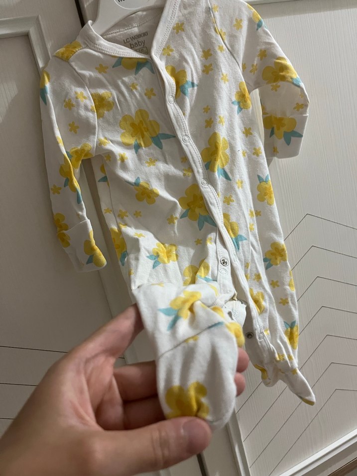 Sarı Bağlama Desenli Bebek Kız Tulumu - Görsel 2