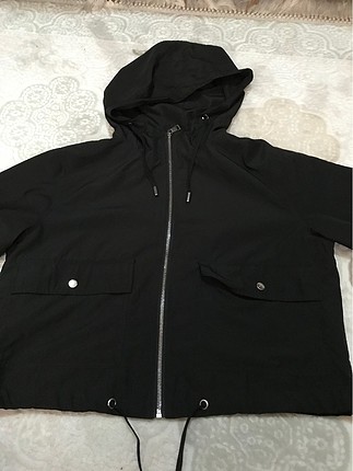 Pull and Bear Yağmurluk