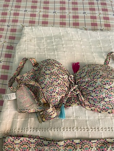 38 Beden Bikini