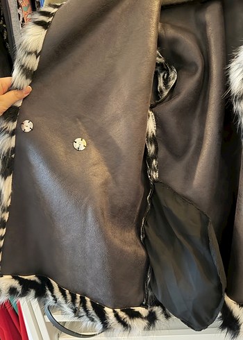 Siyah Beyaz Zebra Desenli Kısa Suni Kürk - Görsel 5