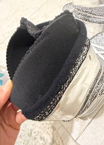 Gri Parlak Yüksek Topuklu Metal Kadın Botlar - Görsel 4