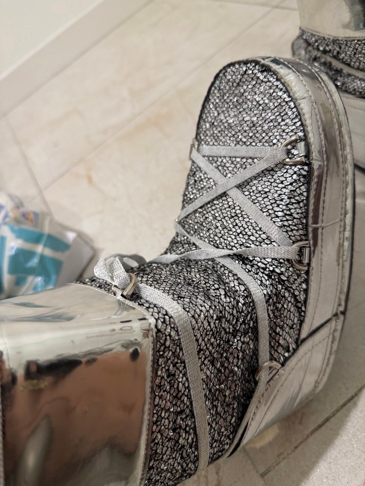 Gri Parlak Yüksek Topuklu Metal Kadın Botlar - Görsel 3