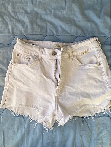 Beyaz denim şort
