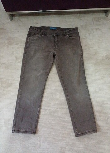 38 Beden kahverengi Renk Pierre cardin marka kahverengi renk jean