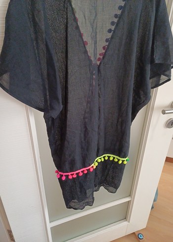 ponponlu siyah plaj elbisesi - Görsel 6