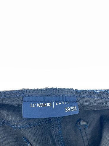 38 Beden lacivert Renk LC Waikiki Düz Kesim %70 İndirimli.