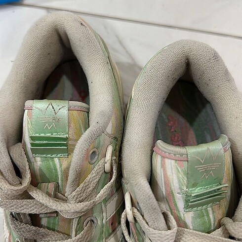 37,5 Beden siyah Renk Adidas spor ayakkabı