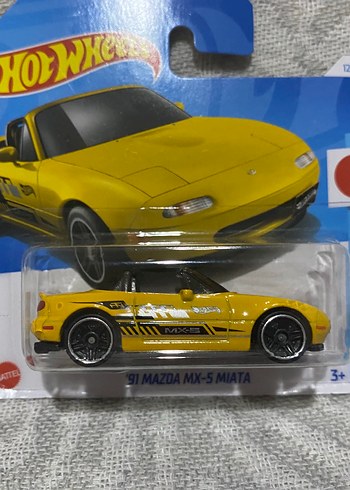 Sarı Hot Wheels Mazda MX-5 Miata Oyuncak Araba