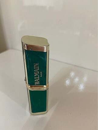 Beden Loreal Balmain Ruj
