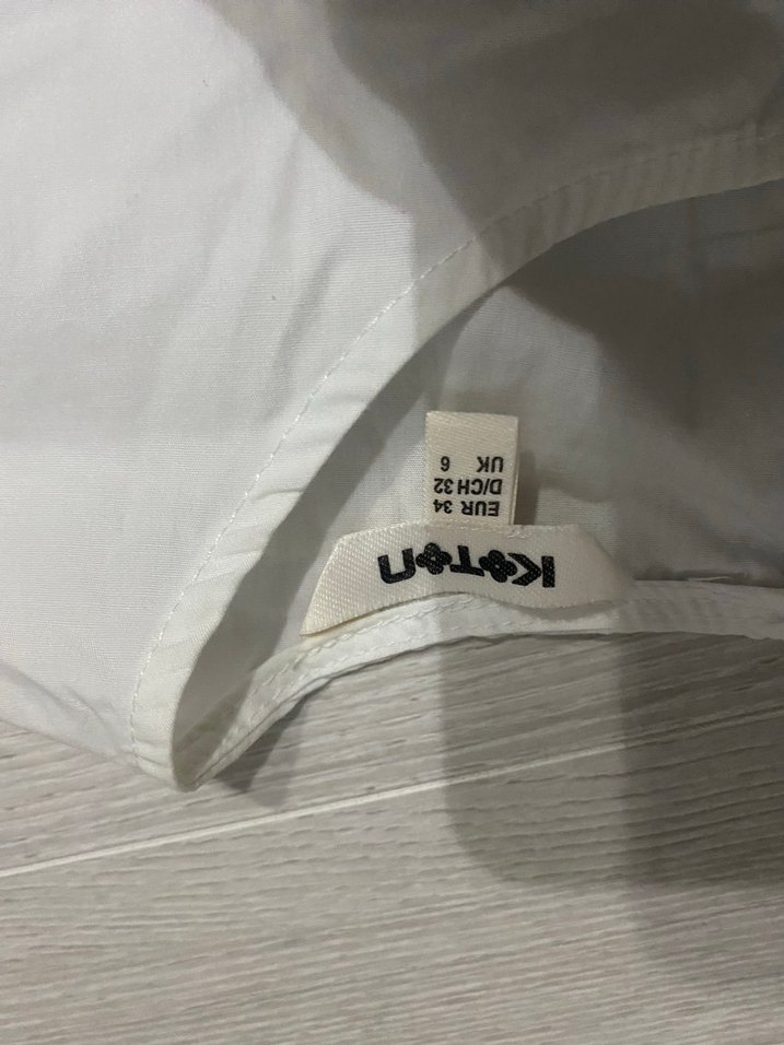 Çiçek Desenli Beyaz Gömlek - Görsel 3