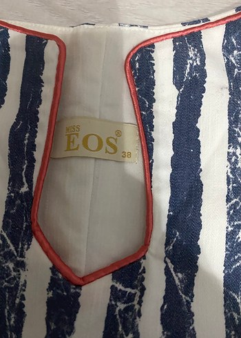 V Yaka Pileli Lacivert Çizgili Midi Elbise - Görsel 3