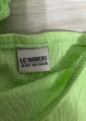 Yeşil Kolsuz Fırfırlı Bluz - Görsel 2