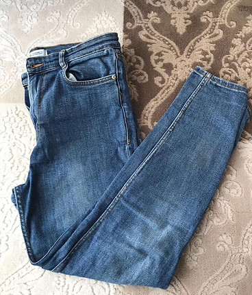 Zara 42 jean