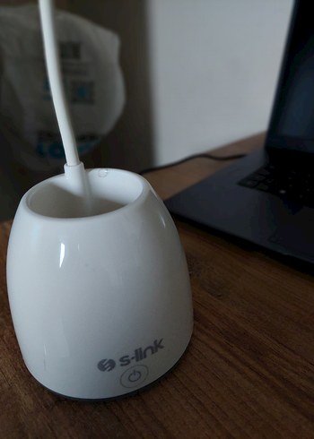 Beyaz LED Masa Lambası ve Kalemlik - Görsel 3