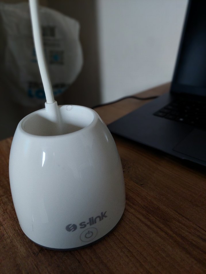 Beyaz LED Masa Lambası ve Kalemlik - Görsel 3