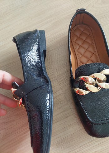 Diğer Kemer Detaylı Siyah Yılan Desenli Kadın Babet