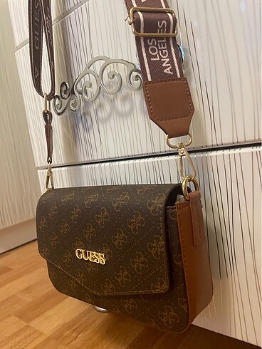  Beden Guess çanta
