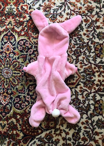 Pembe Kürklü Tavşan Temalı Kedi Tulumu (kedi kıyafeti)