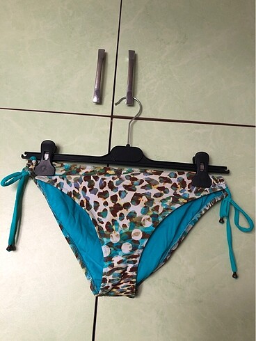 Zeki Bikini