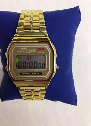 Casio retro saat