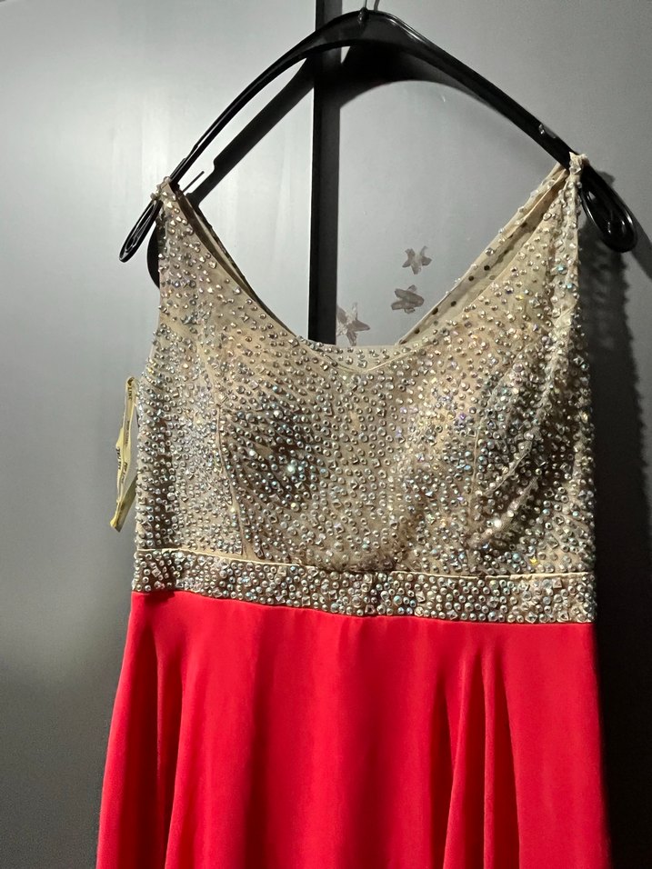 Kırmızı Uzun Drapeli Abiye - Görsel 3